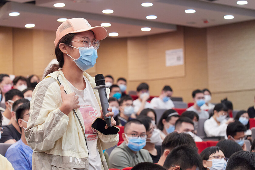 Seminar by Dr. Lee Kai Fu - "Will China become a Deep Tech Superpower?" gallery photo 9