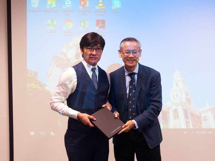 Internal workshop: Blossom innovations: my experience in translational medicine by Prof Henry HL CHAN on 24 November, 2017 gallery photo 4