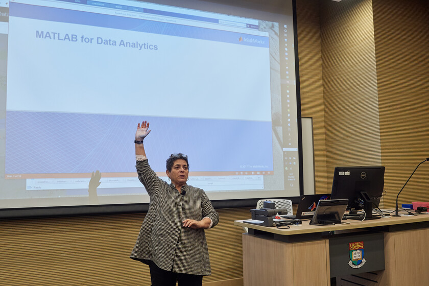 Data Analytics with MATLAB gallery photo 2