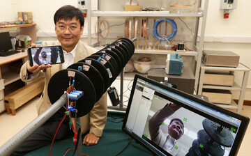 Reliable Wireless Power Harvest and Transfer System for High-voltage Power Transmission Line Monitoring